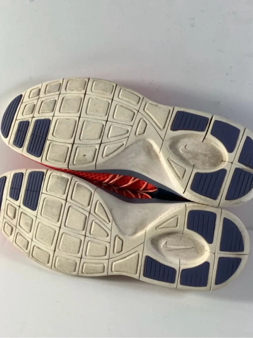 Nike Free Virutous Womens  Sneakers Running Gym Training  725060-600 - Size 7.5